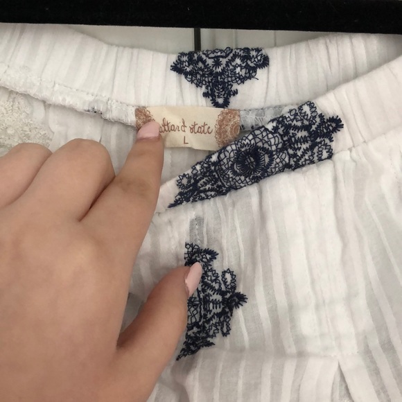 Altr’d State - off the shoulder top - Picture 3 of 3